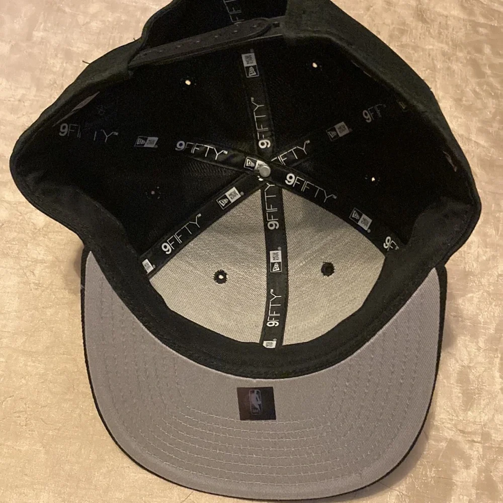 New Era excellent red
